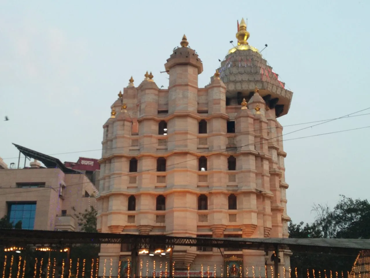 Shree Siddhivinayak Temple — photograph 4